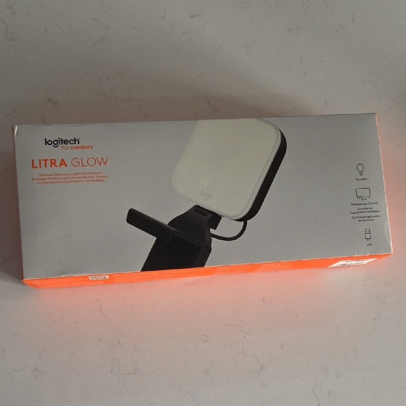 Logitech Litra Glow Streaming Light - Black and White - Picture 1 of 4